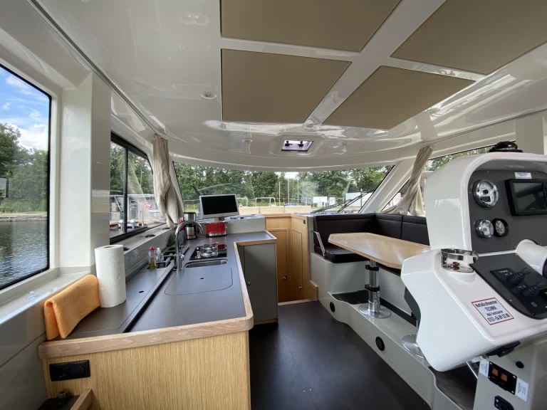 Bootverhuur Rheinsberg goedkoop E40 Sedan