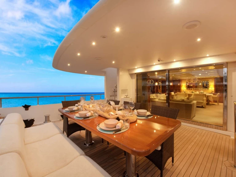 Huur een Moonen BELUGA in Cairns