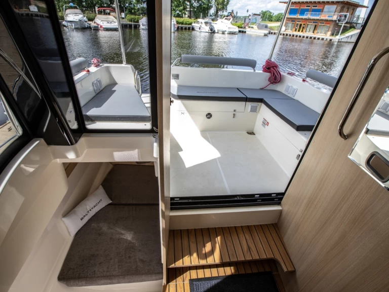 Woonboot te huur in Mělník voor de beste prijs