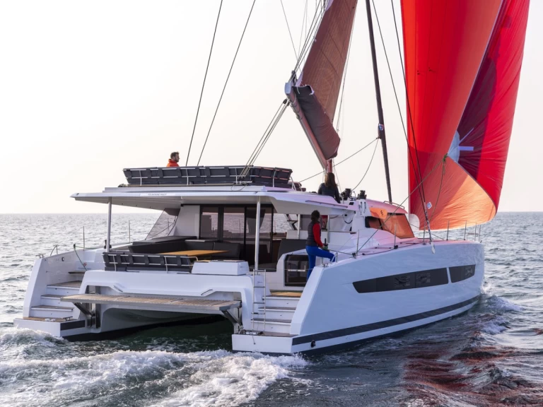 Verhuur Catamaran in Saint-Raphaël - Fountaine Pajot Aura 51