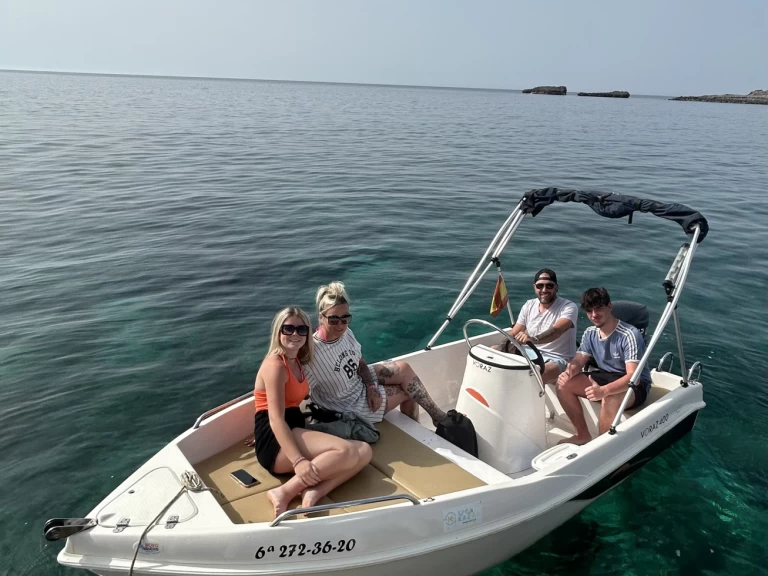 Motorboot te huur in Mahón voor de beste prijs