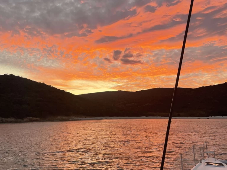 Verhuur Catamaran Fountaine Pajot met vaarbewijs