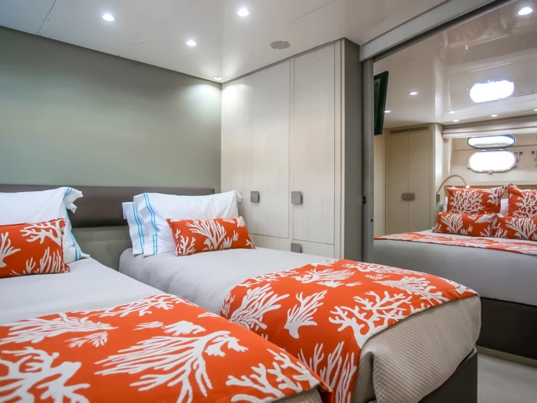 Verhuur Jacht Baglietto met vaarbewijs