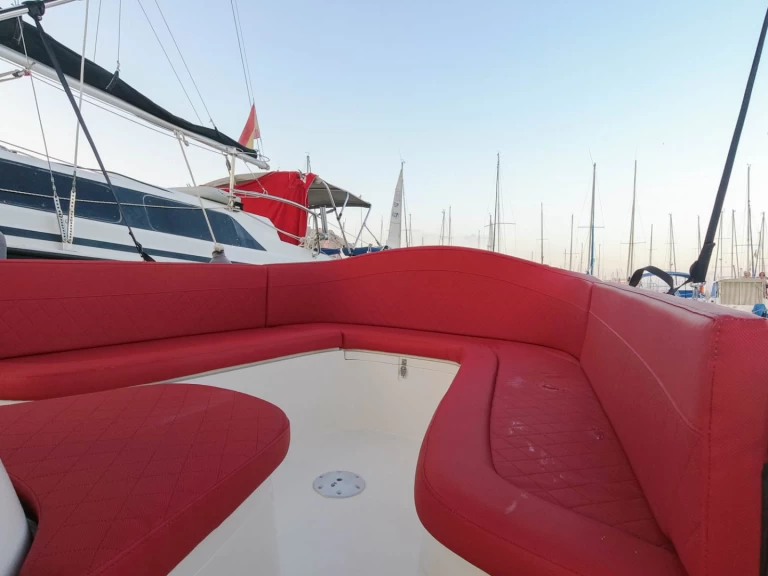 Verhuur Motorboot in Alicante - Mareti 600 classic