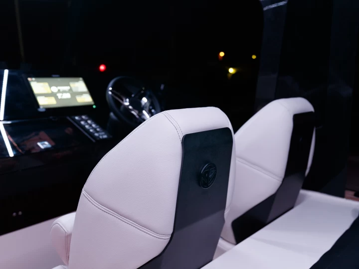 Verhuur Motorboot in Glyfáda - Vanguard Tesoro T41