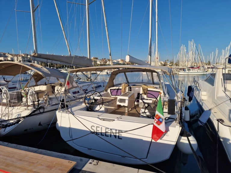 Verhuur Zeilboot in Capo d'Orlando - Dufour Dufour 430