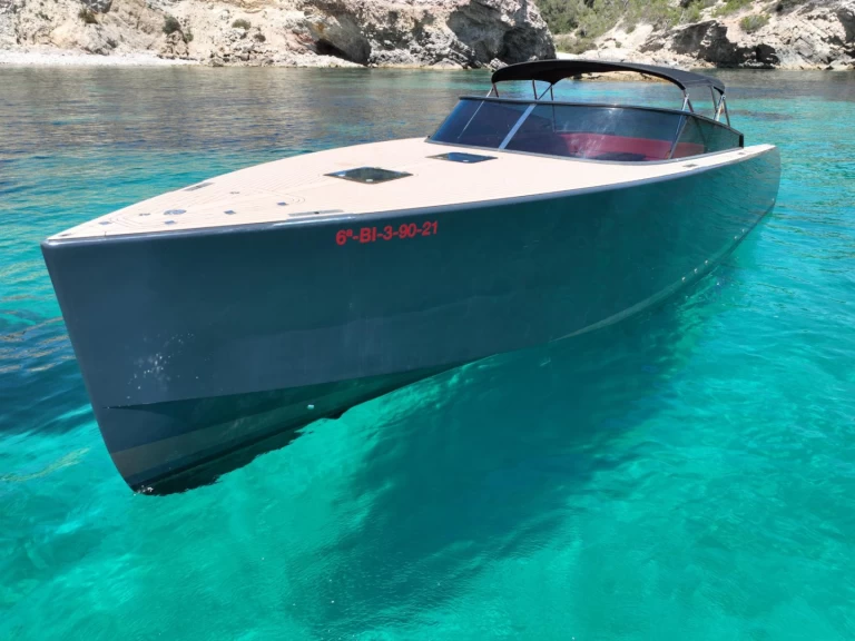 Jachthuur in Marina Botafoch - VanDutch VanDutch 40 via SamBoat