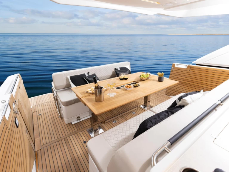 Motorboot te huur in Santa Eulària des Riu voor de beste prijs