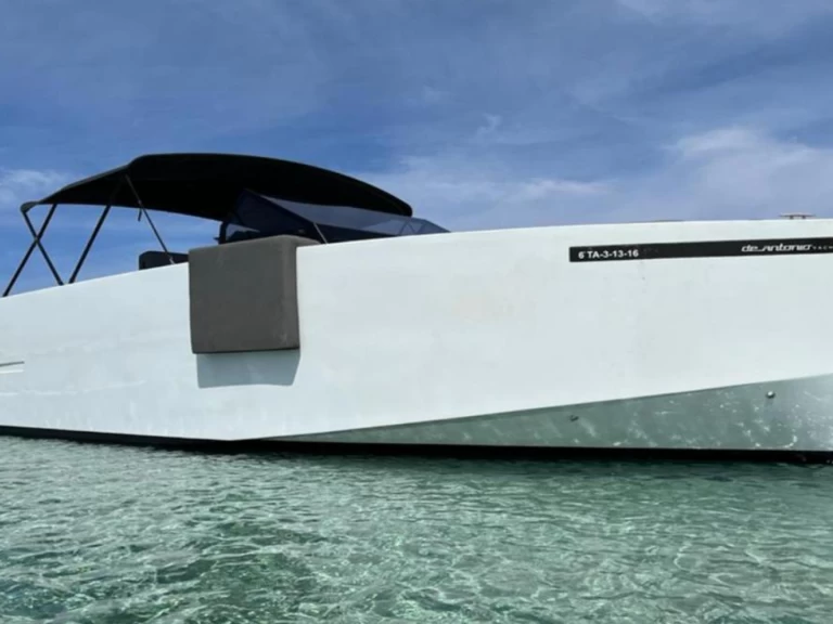 Verhuur Motorboot in Ibiza Town - DE ANTONIO Yachts 33