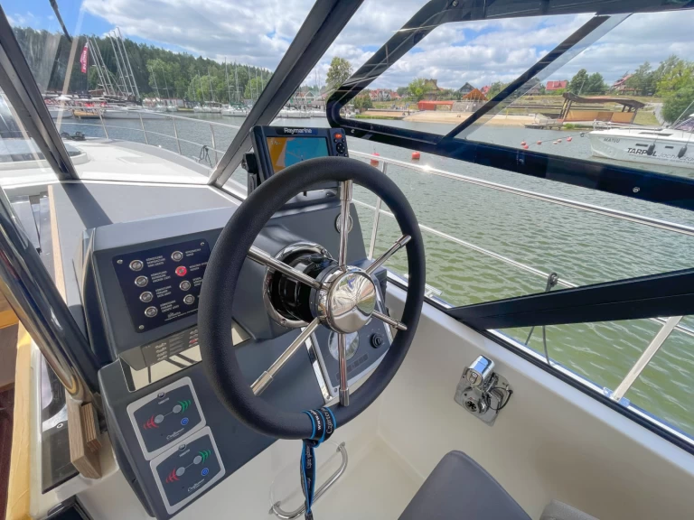 Huur Motorboot met of zonder schipper Delphia in Wilkasy