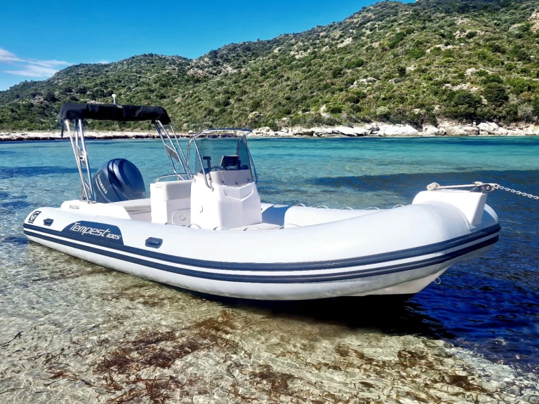 Jachthuur in Saint-Florent - Capelli Tempest 630 via SamBoat