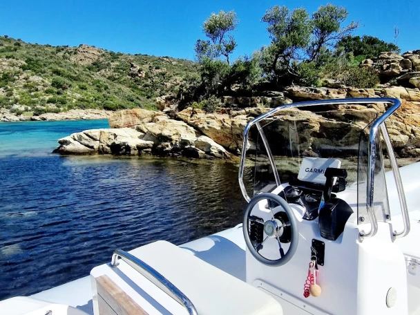 Bootverhuur Saint-Florent goedkoop Tempest 630