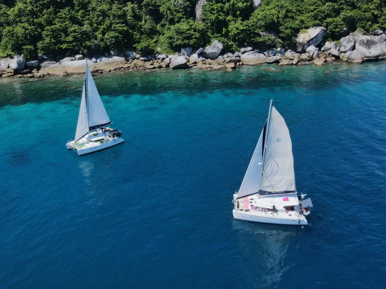 Bootverhuur Lagoon Lagoon 421 in Phuket via SamBoat