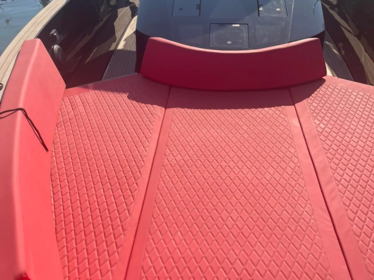 Bootverhuur Saint-Laurent-du-Var goedkoop Tesoro T40