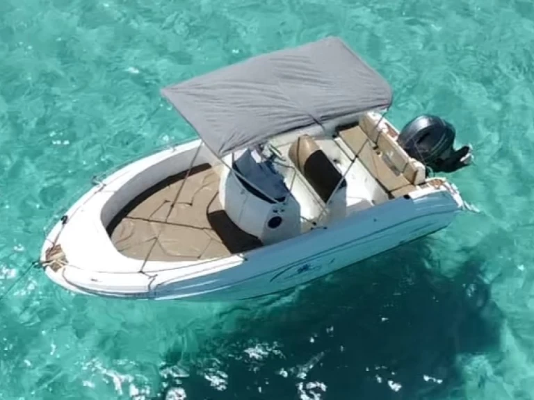 Verhuur Motorboot Pacific Craft met vaarbewijs