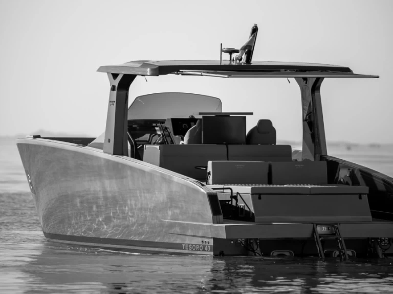 Motorboot te huur in Athene voor de beste prijs