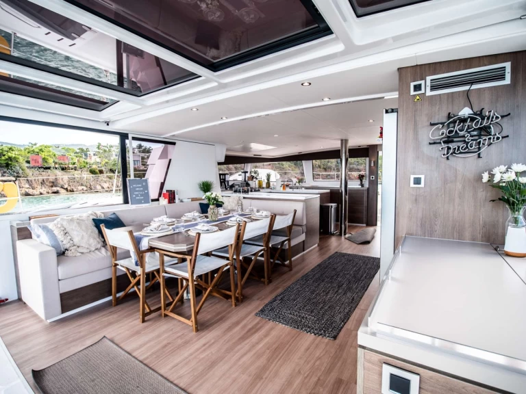 Bootverhuur Caribisch gebied goedkoop COCKTAILS &amp; DREAMS