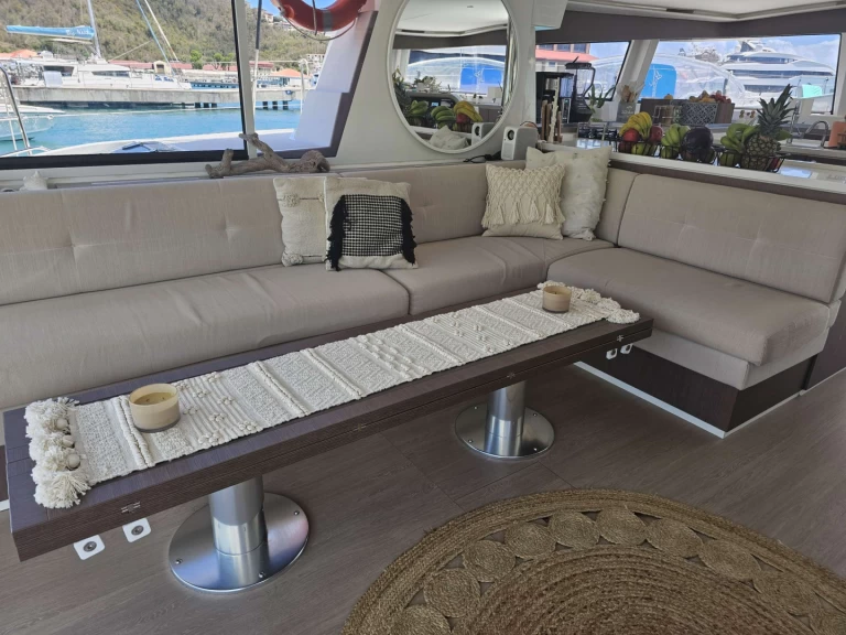 Huur Jacht met of zonder schipper Bali in Caribisch gebied