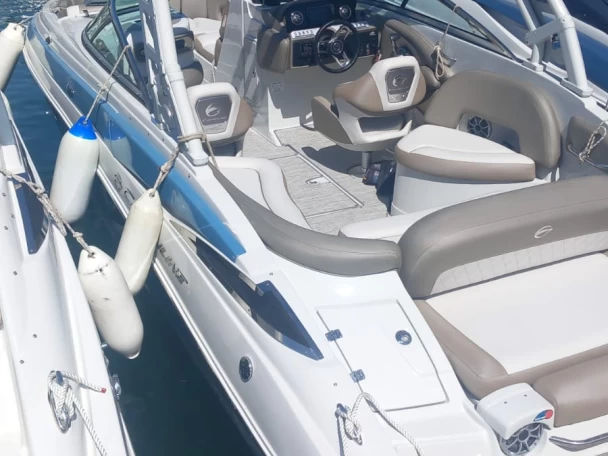 Bootverhuur Crownline E255 in Dénia via SamBoat