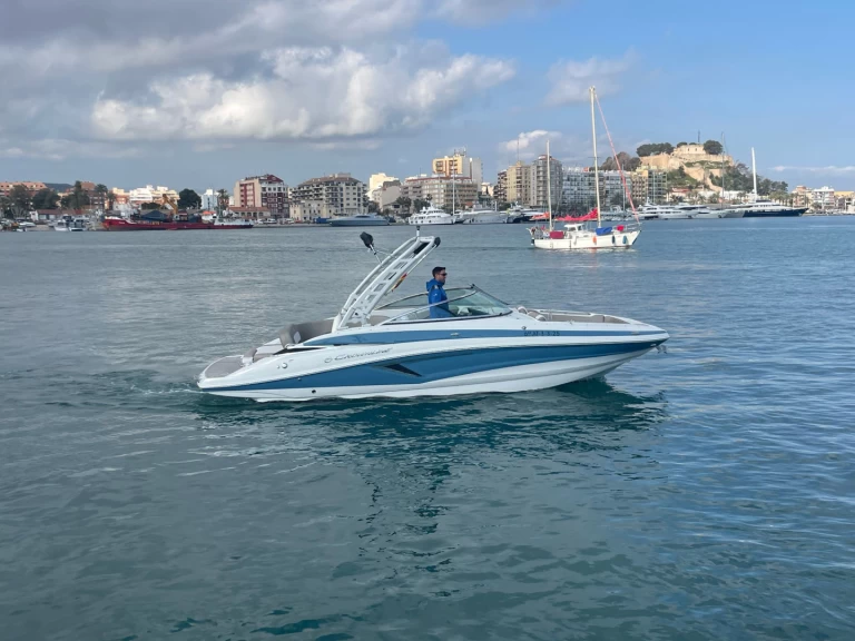 Verhuur Motorboot Crownline met vaarbewijs