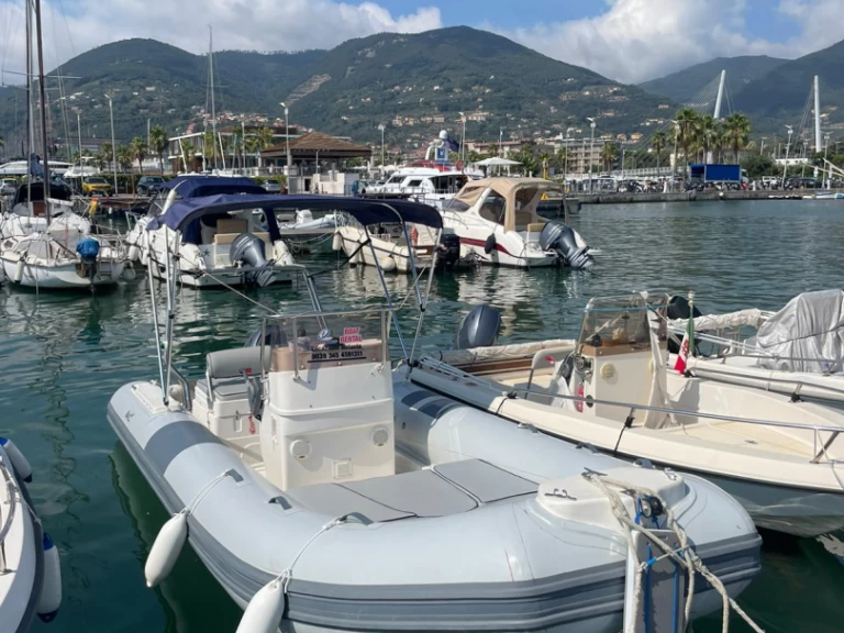Huur RIB met of zonder schipper Lomac in La Spezia