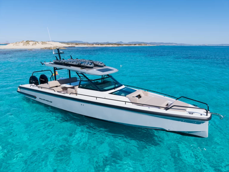 Axopar 37 Sun Top Mediterranean te huur van particulier of professional in Santa Eulària des Riu