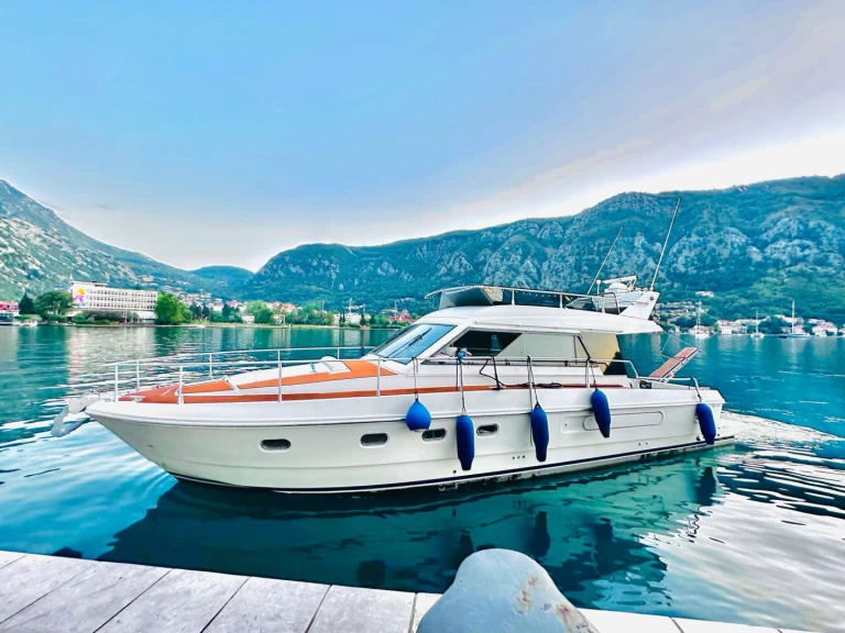 Jachthuur in Vlorë - Ferretti Altura 39 via SamBoat