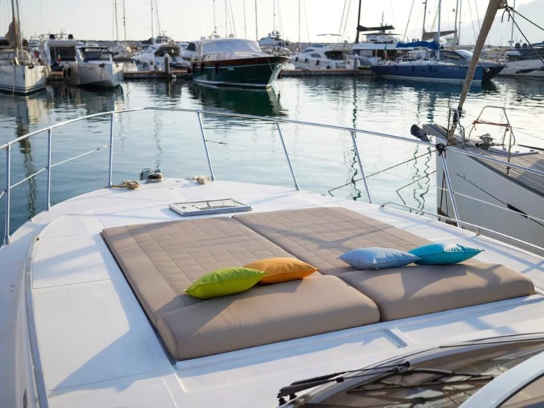 Huur een Rizzardi CR TOP DAY 45 in Gallipoli