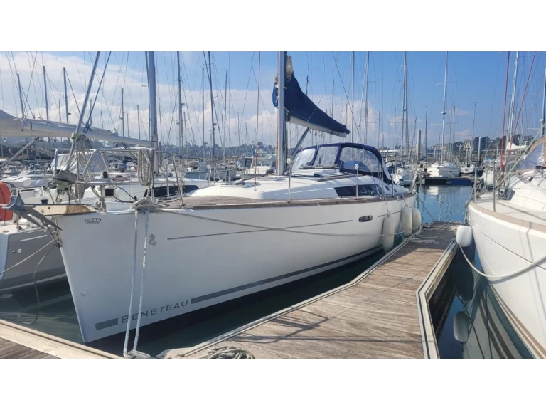 Verhuur Zeilboot in Saint-Quay-Portrieux - Bénéteau Oceanis 37