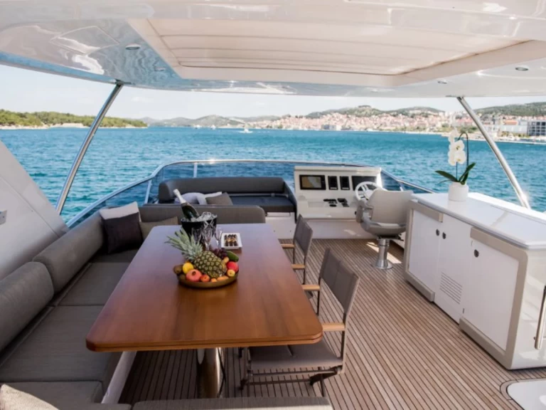 Bootverhuur Seget Donji goedkoop Azimut 72 Fly