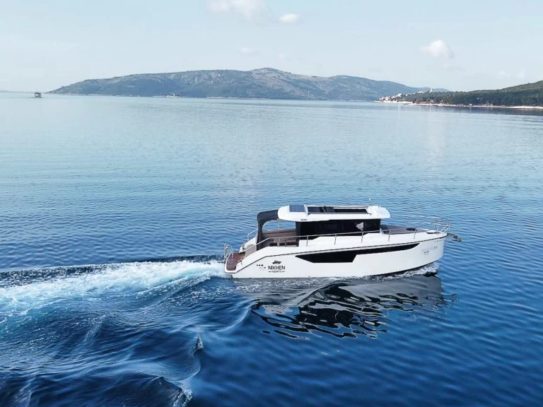 Bootverhuur Nikhen Nikhen Aquasun 34 Sedan in Seget Donji via SamBoat