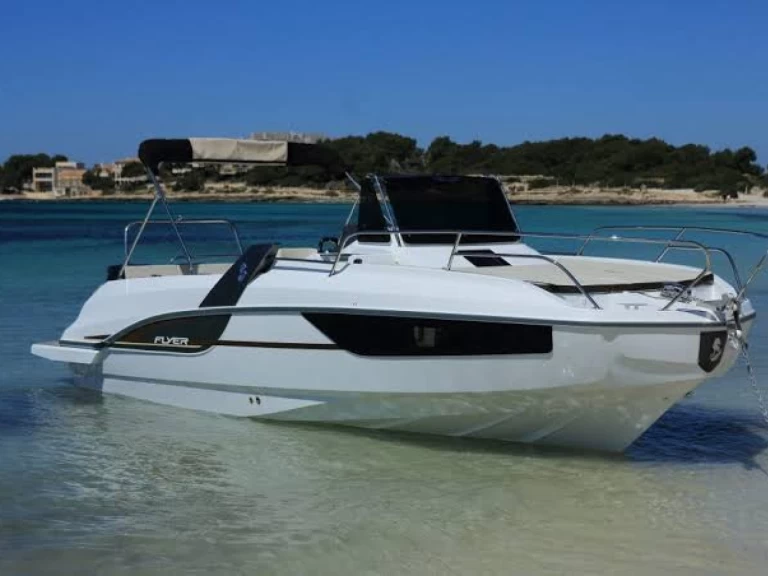 Motorboot te huur in Cannes voor de beste prijs