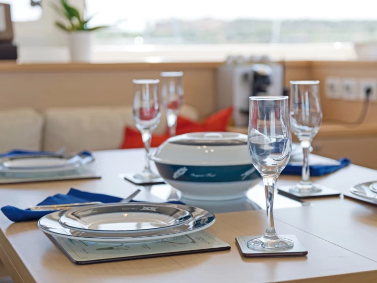 Bootverhuur Lagoon Lagoon 560 in Marina (City) via SamBoat