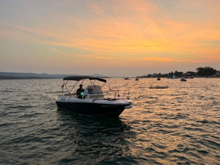 HM FLY 22 te huur van particulier of professional in Turanj