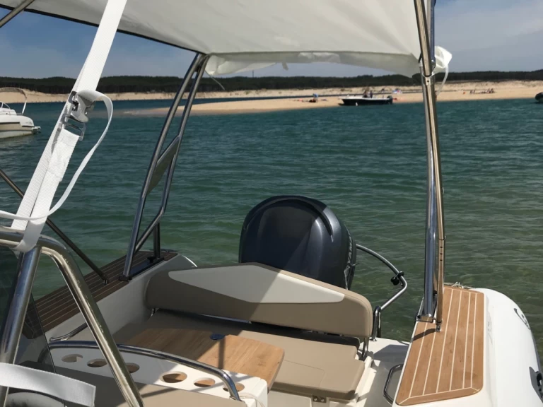 Bootverhuur Lège-Cap-Ferret goedkoop Tempest 700 Sun