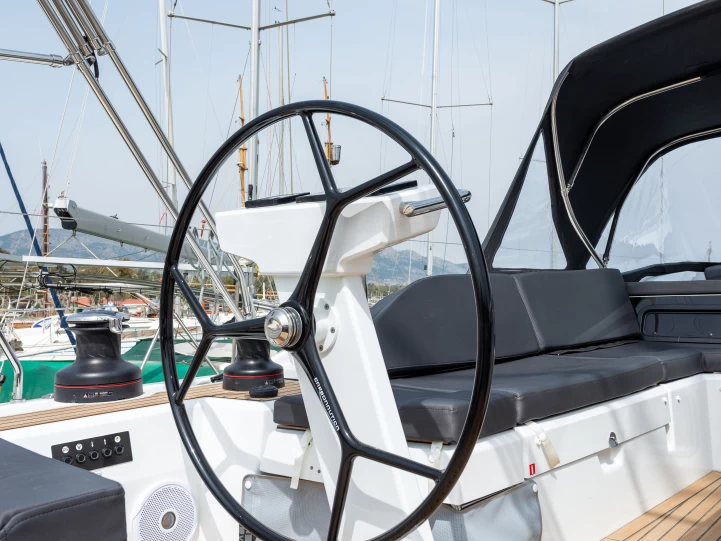 Bootverhuur Néa Péramos goedkoop Oceanis 51.1