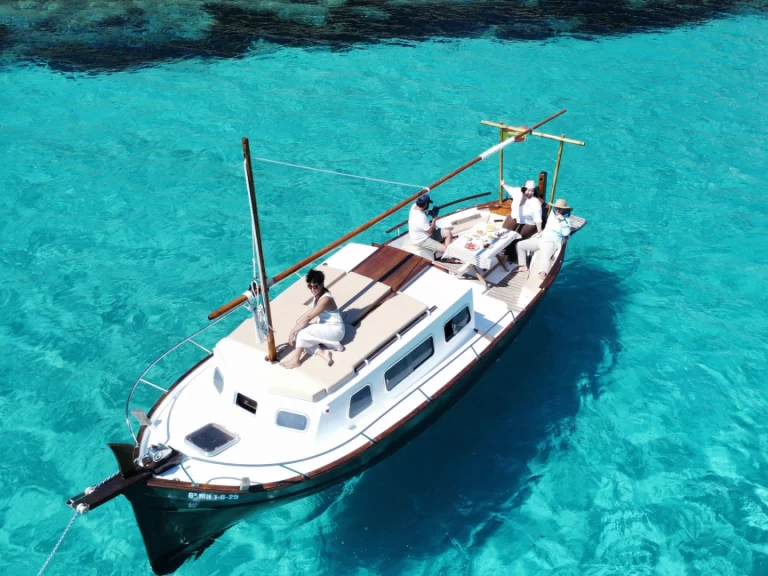 Bootverhuur Menorquin-Yachts Capeador 43 in Palma de Mallorca via SamBoat