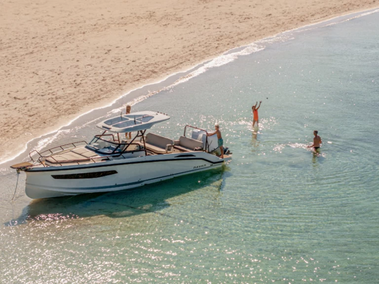 Motorboot te huur in Port of Cannigione voor de beste prijs