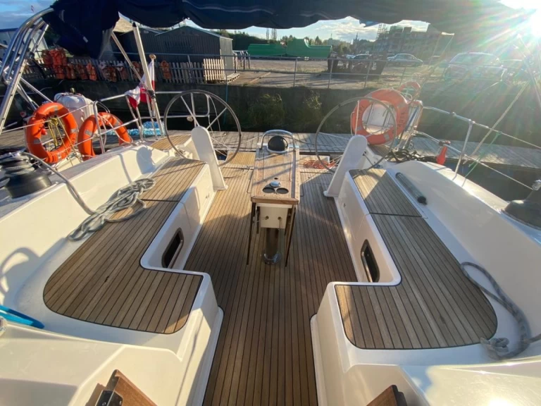 Huur Zeilboot met of zonder schipper Bavaria in Stockholm