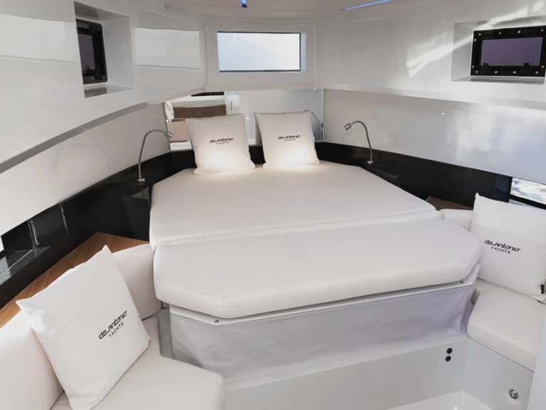 Bootverhuur De Antonio 36 in Ibiza Town via SamBoat