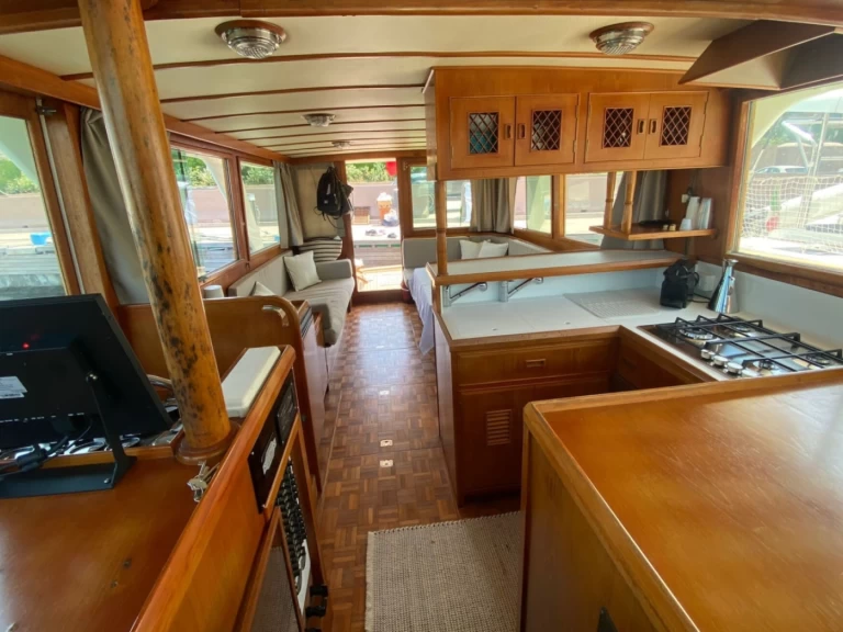 Huur Motorboot met of zonder schipper CL Marina in Palermo