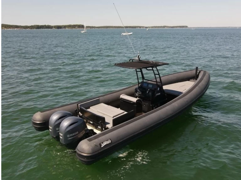 Huur RIB met of zonder schipper SeaWater in Grand Piquey