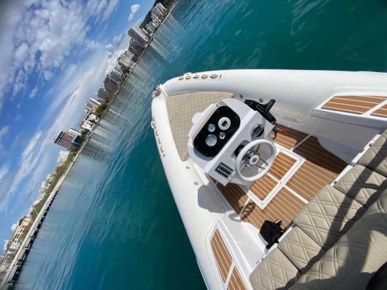 Verhuur RIB Eagle met vaarbewijs