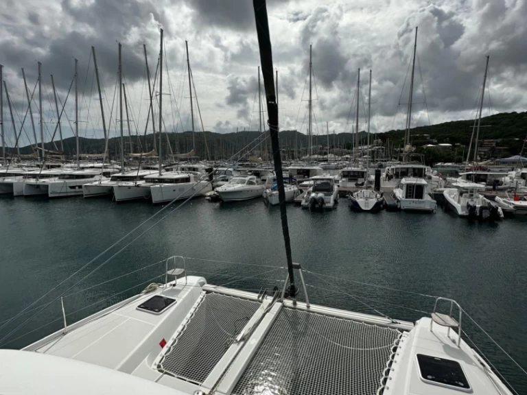 Huur een Lagoon Lagoon 42 in Le Marin