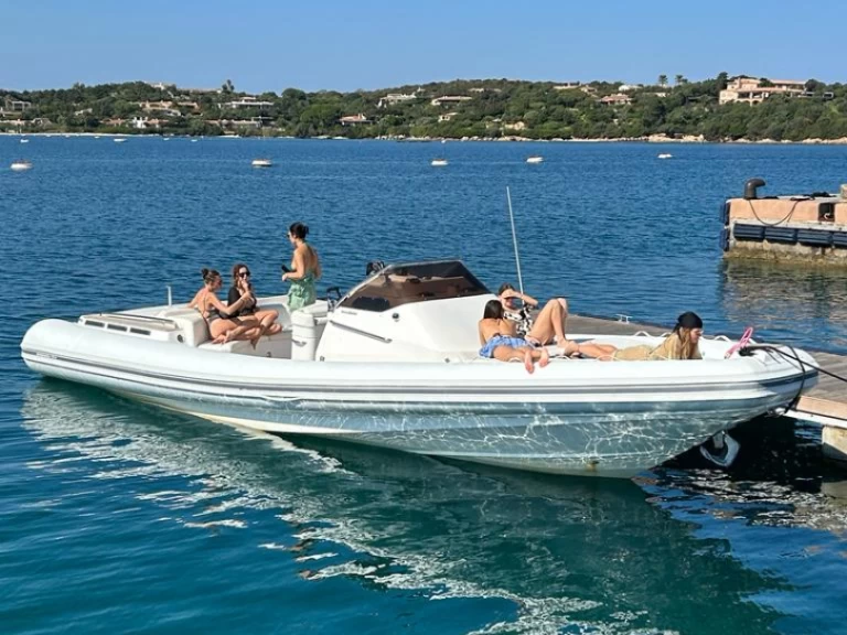 Bootverhuur Porto Rotondo goedkoop Mx11Coupè
