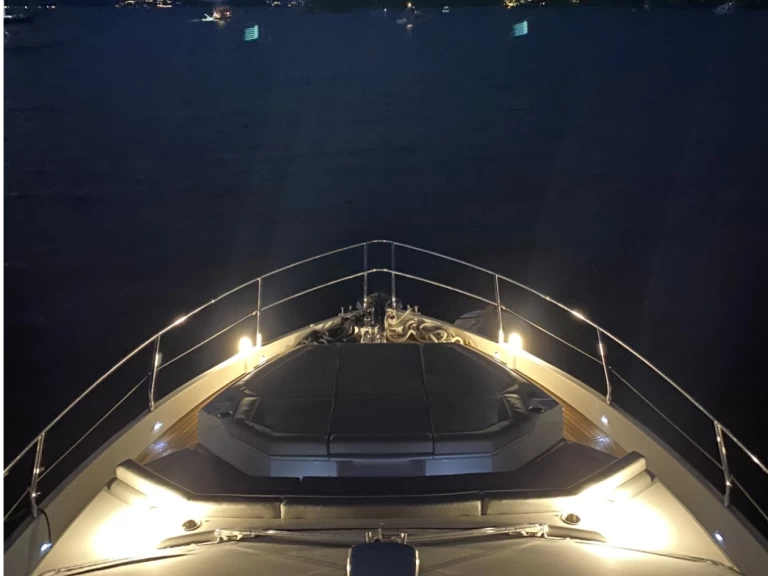 Huur Jacht met of zonder schipper Absolute Yachts in Saint-Tropez