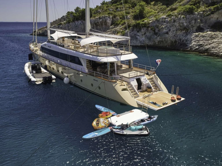 Bootverhuur  MARALLURE in Split via SamBoat