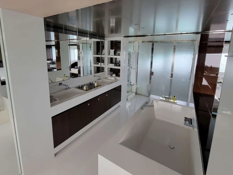 Huur een Heesen KNIGHT in Bahama's