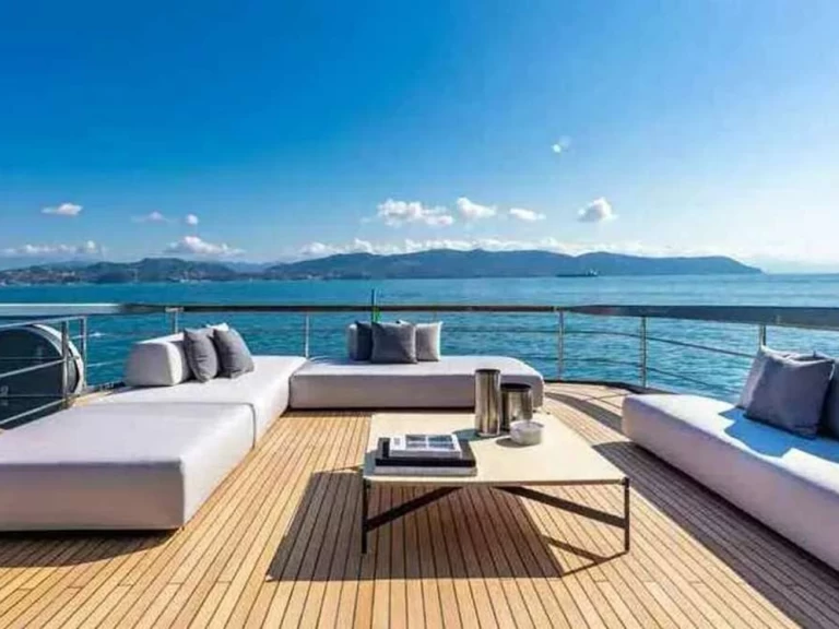 Verhuur Jacht in Antibes - Riva BELLA DONNA