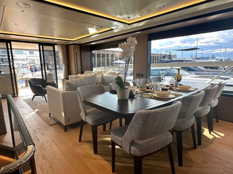 Huur een Absolute SEMELA in Provence-Alpes-Côte d'Azur